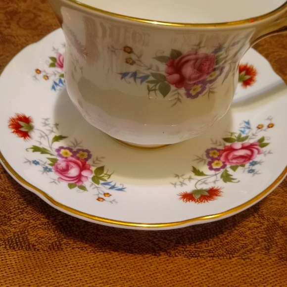 Antique Royal Grafton Cup&saucer footed gilded unique shape - Picture 3 of 7